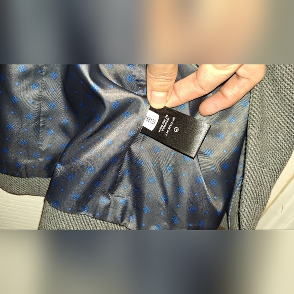 Blazer - Picture 4 of 4